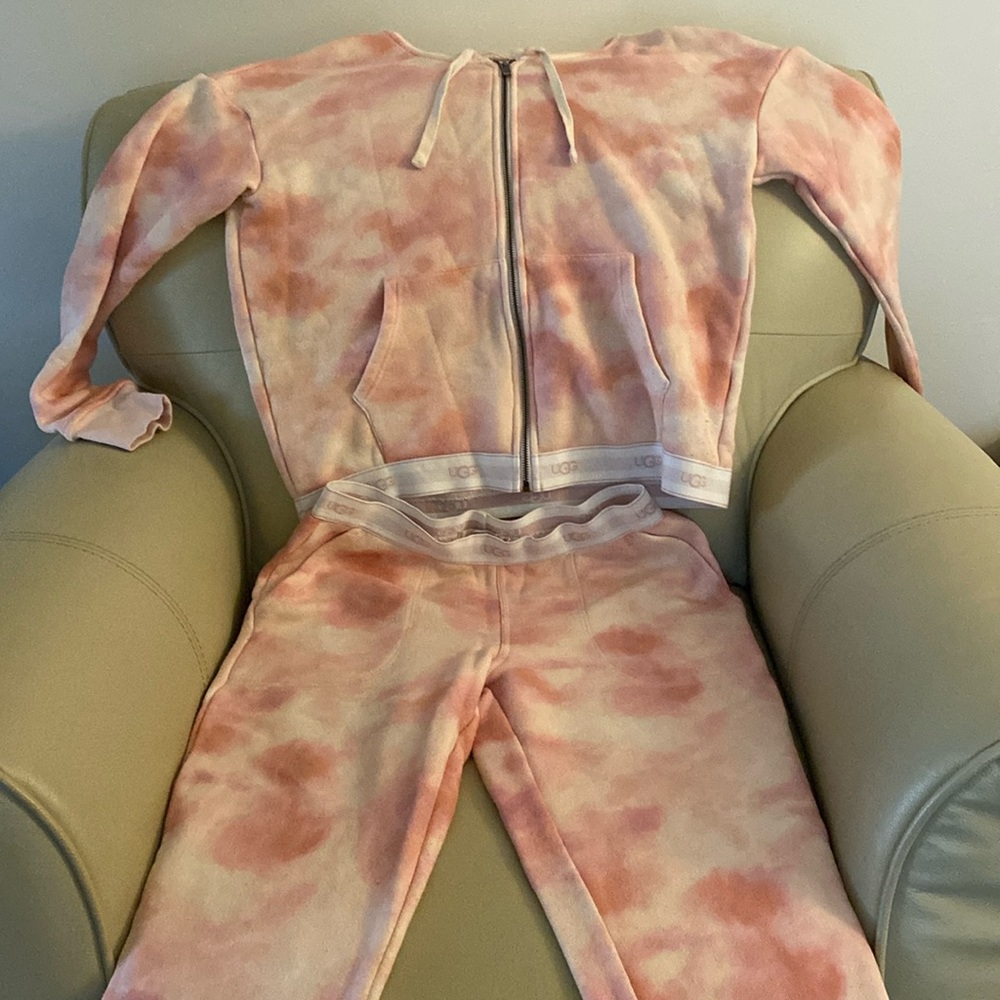 Ugg sweatsuit